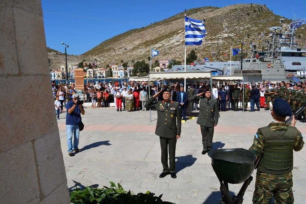 Παρουσία Αρχηγού ΓΕΣ στις εκδηλώσεις για την 74η Επέτειο Απελευθέρωσης του Καστελόριζου (εικόνες)